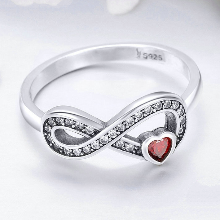 Rood hart Infinity Ring