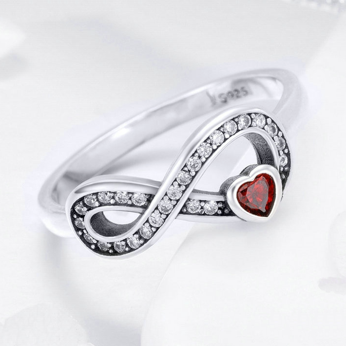 Rood hart Infinity Ring